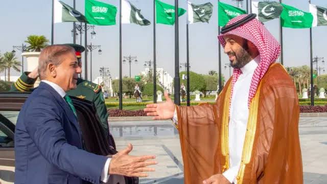 یمن سرحد پر پاکستانی فوجیوں کی تعیناتی، سعودی عرب پر حملہ سرخ لکیر ہے: پاکستان کا ایران کو واضح پیغام