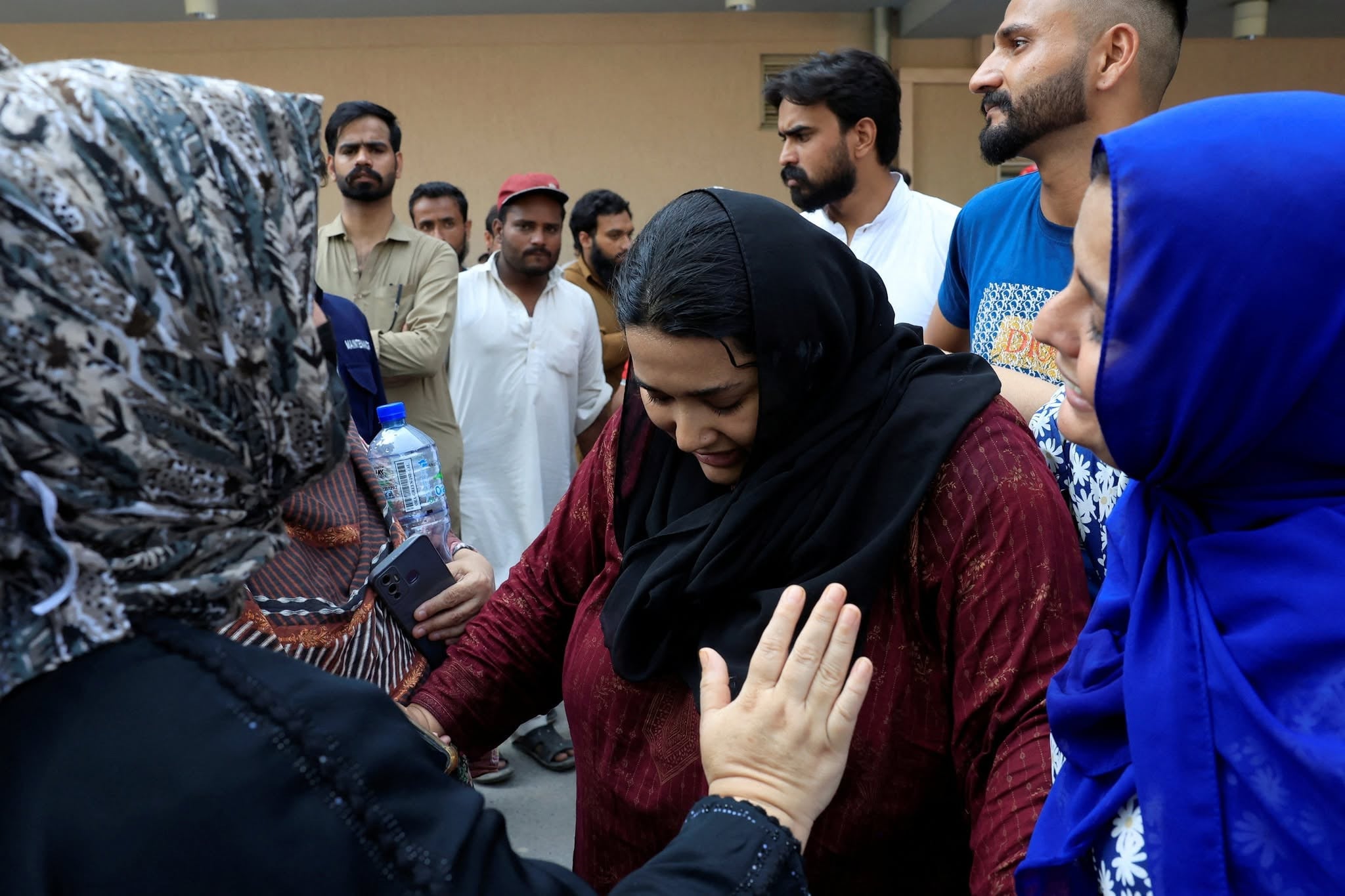 پمز نرسری آتشزدگی: 14 نوزائیدہ بچے بحق، وزیراعظم کی 5 رکنی کمیٹی تشکیل، ابتدائی حقائق سامنے آ گئے
