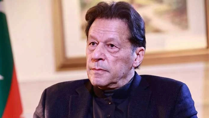 عمران خان کو رات گئے طبی معائنے کے بعد واپس اڈیالہ جیل شفٹ کردیا گیا