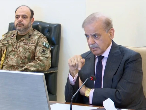 خیبر پختونخوا کو جلتا چھوڑ کر خاموش تماشائی نہیں بن سکتے، مجبورا گورنر راج لگانا پڑا، وزیر اعظم